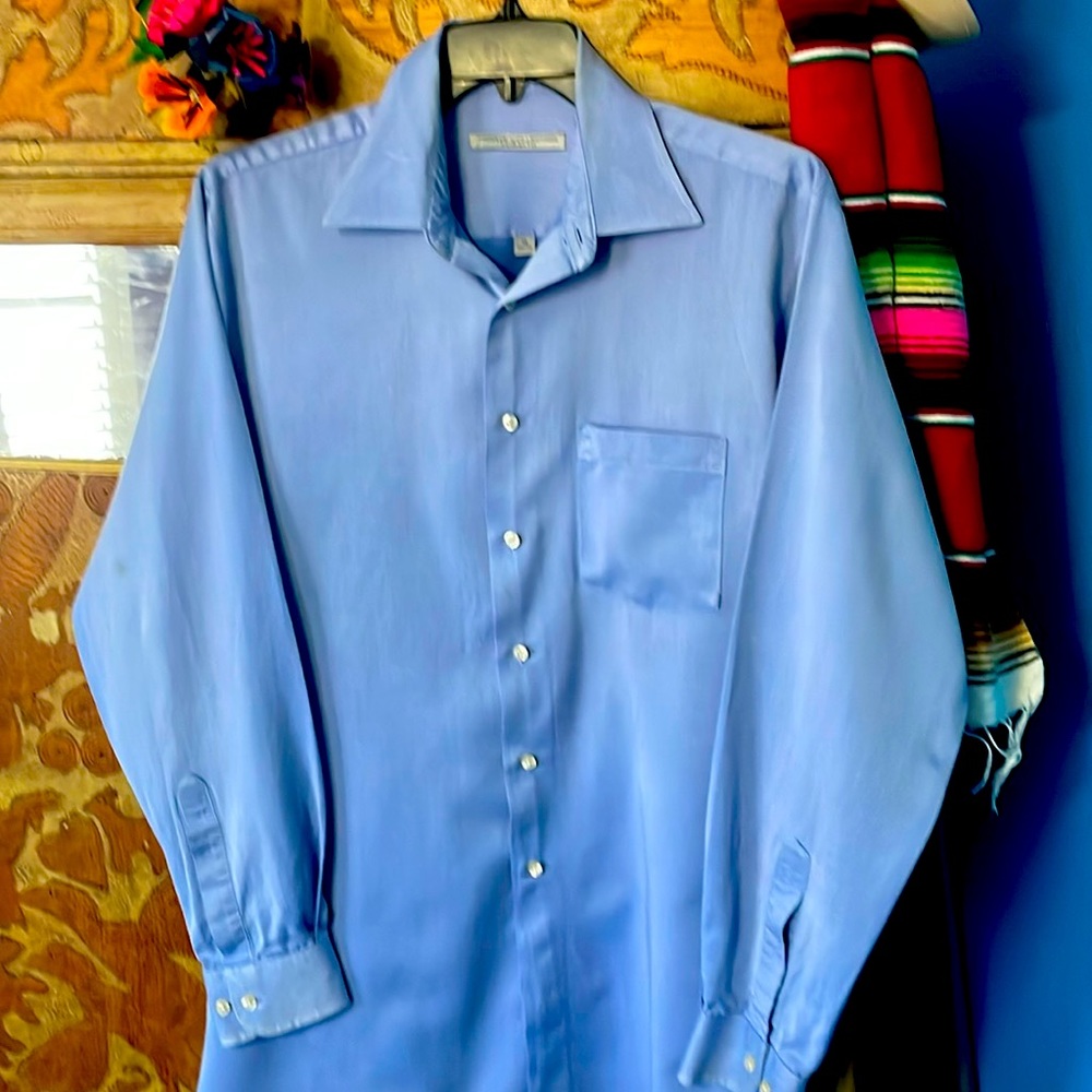 Light blue shirt, size 16 (34/36) Forsyth